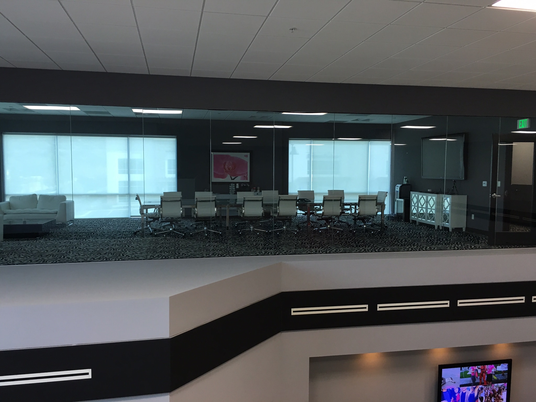 Corporate Office Moorpark - Gallery Image