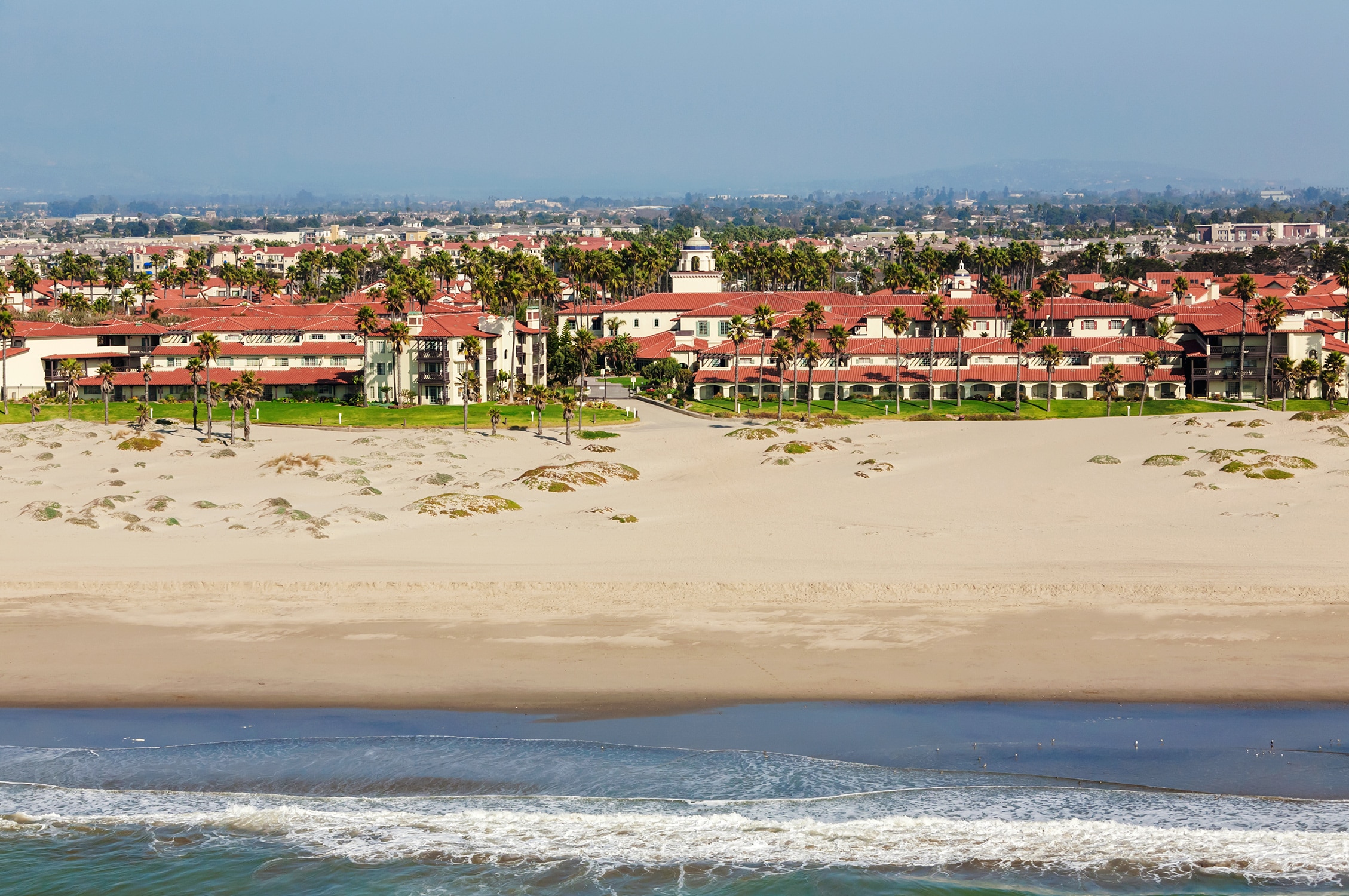 Embassy Suites Mandalay Beach Resort - Hero Image