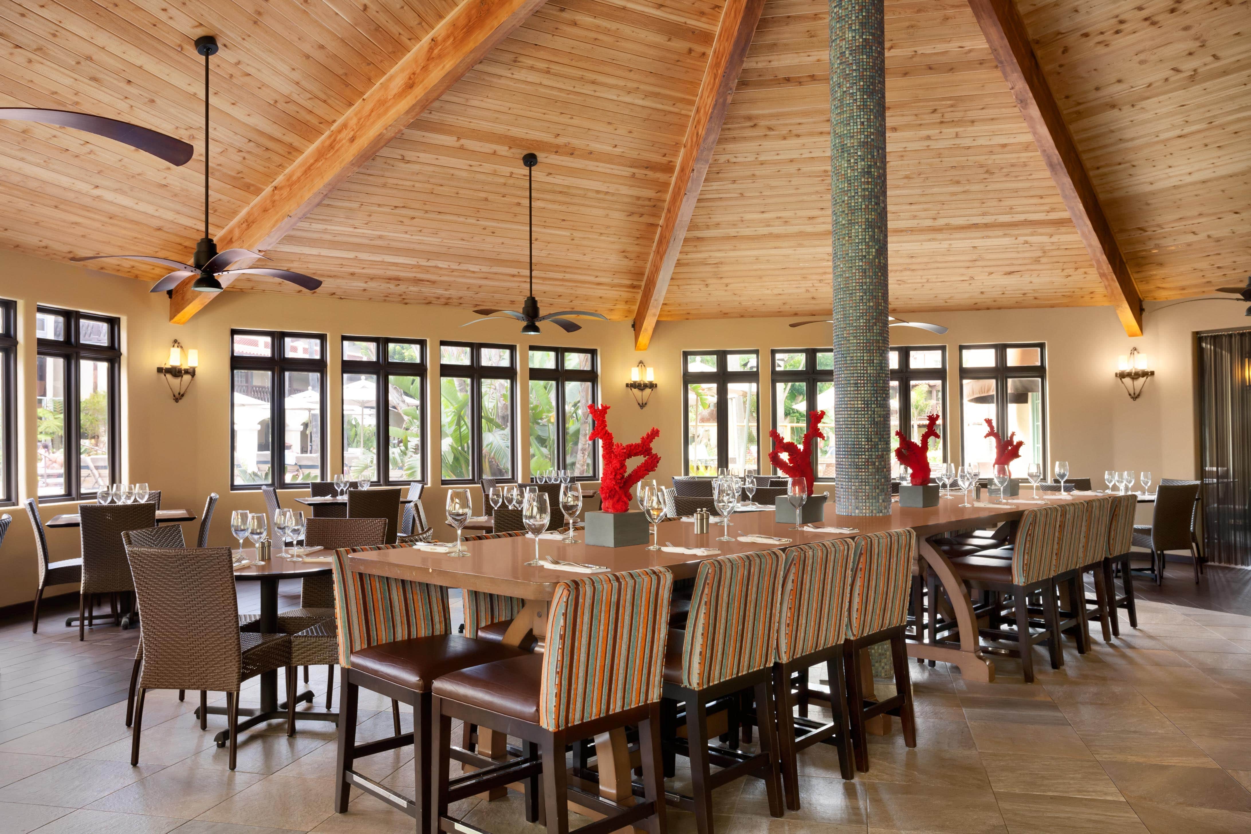 Embassy Suites Mandalay Beach Resort - Gallery Image
