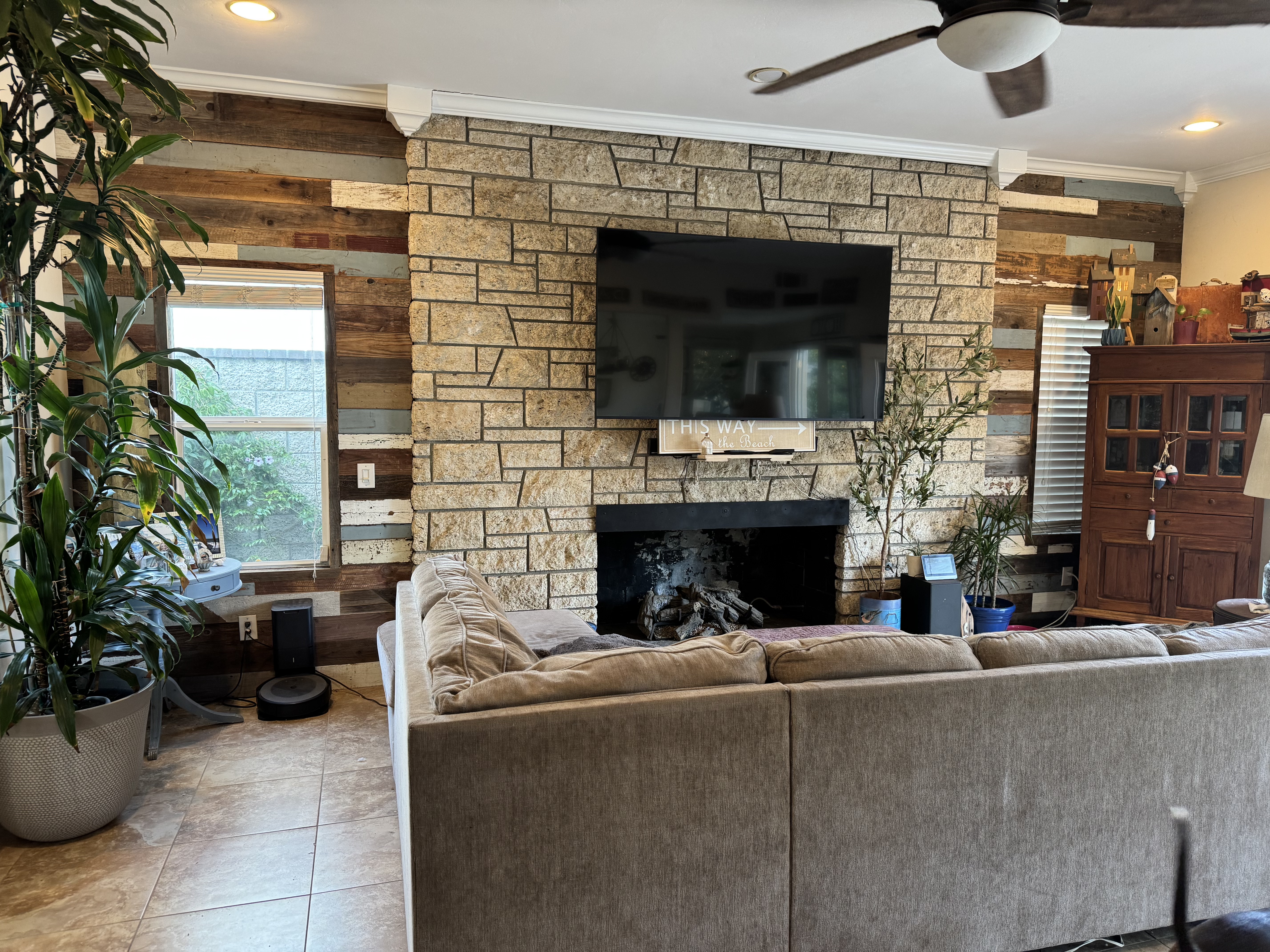 One Story Home a Block from The Beach Kimberly Boyd - Gallery Image