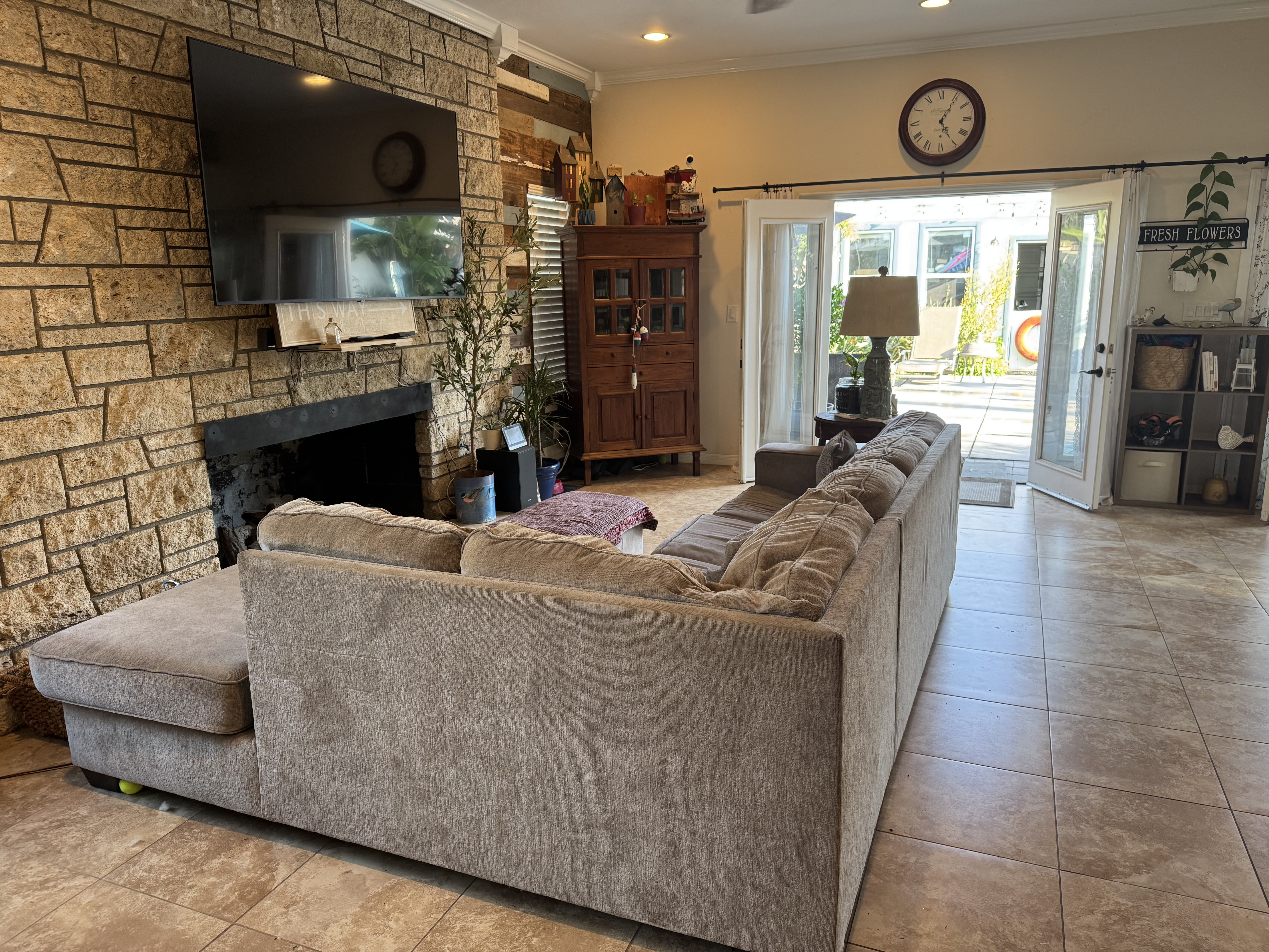 One Story Home a Block from The Beach Kimberly Boyd - Gallery Image