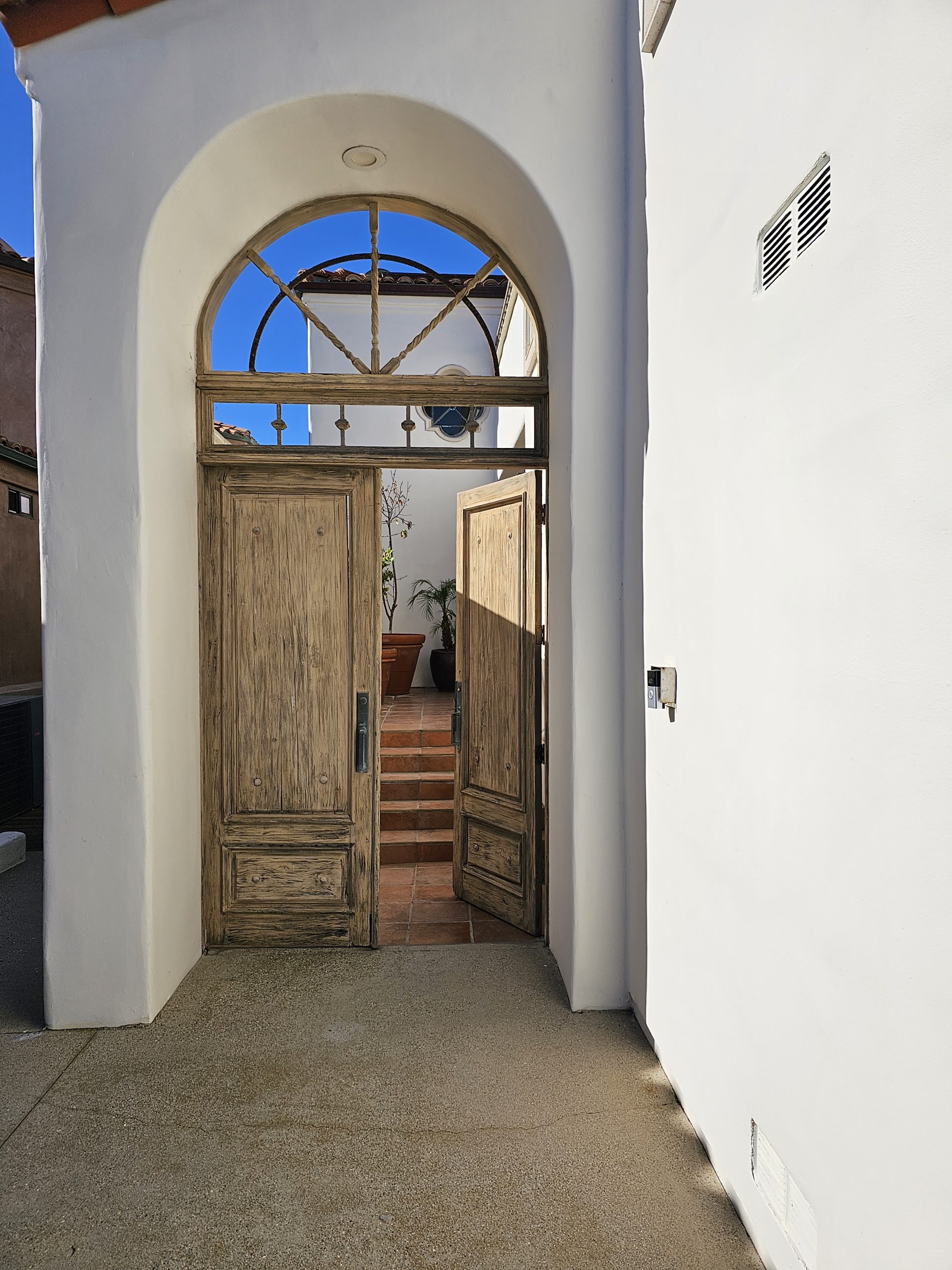 Beach Location in Oxnard - Zach Rosenberg - Contact - Gallery Image