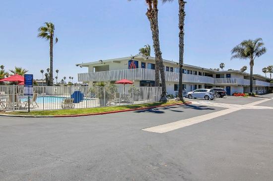 Motel 6 Ventura Beach - Hero Image