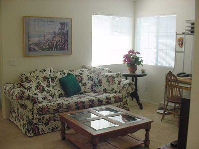 Simi Valley Residential Setting Don Mantooth &amp; Susan Genova - Gallery Image