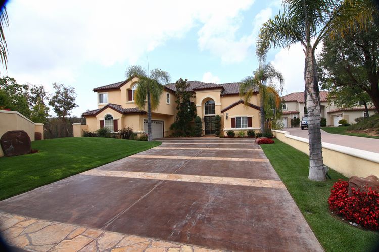 Film Friendly Two Story Residential Home Eric Rose - Hero Image
