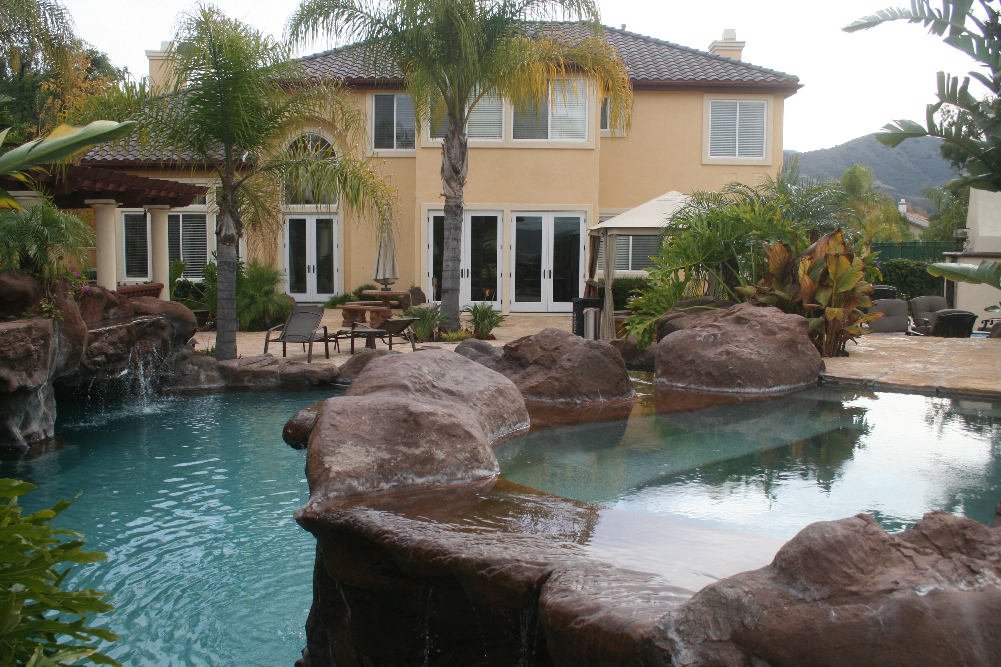Film Friendly Two Story Residential Home Eric Rose - Gallery Image