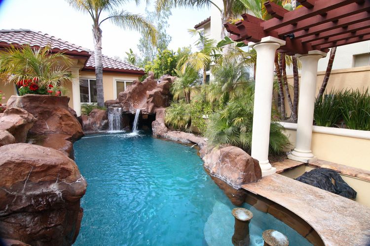 Film Friendly Two Story Residential Home Eric Rose - Gallery Image
