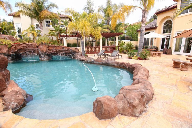 Film Friendly Two Story Residential Home Eric Rose - Gallery Image