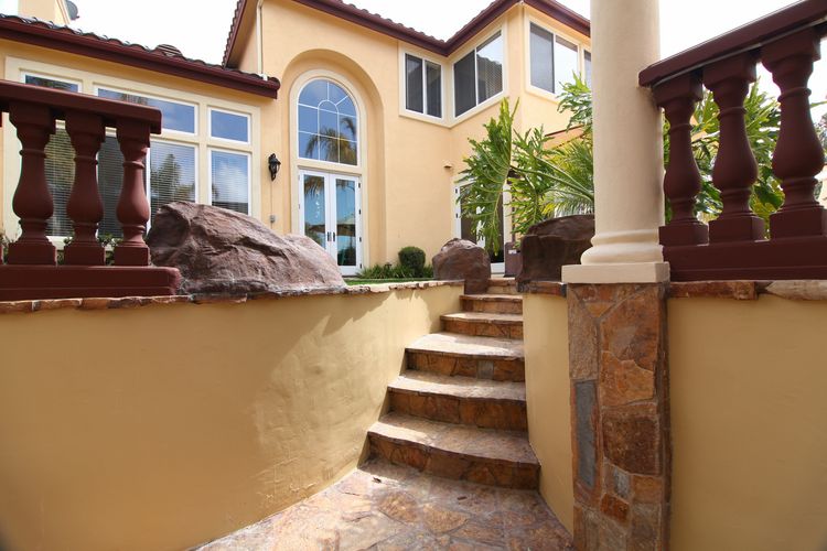 Film Friendly Two Story Residential Home Eric Rose - Gallery Image