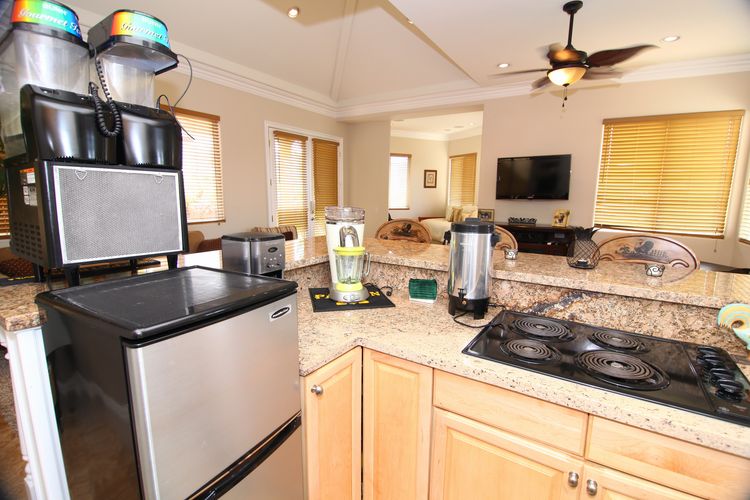 Film Friendly Two Story Residential Home Eric Rose - Gallery Image