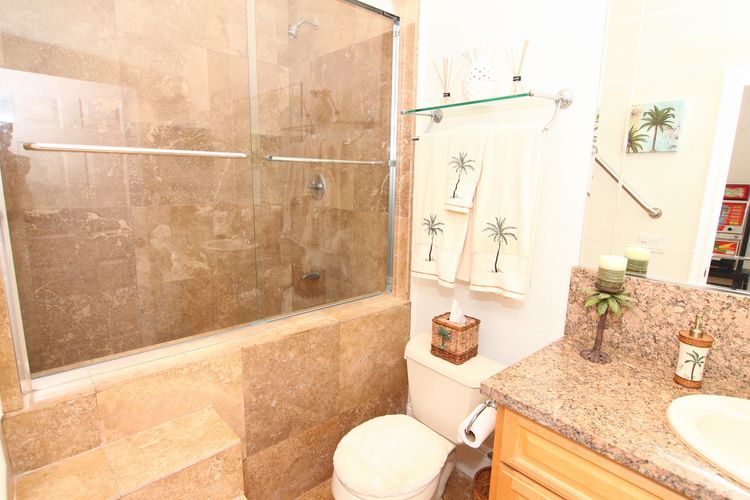 Film Friendly Two Story Residential Home Eric Rose - Gallery Image