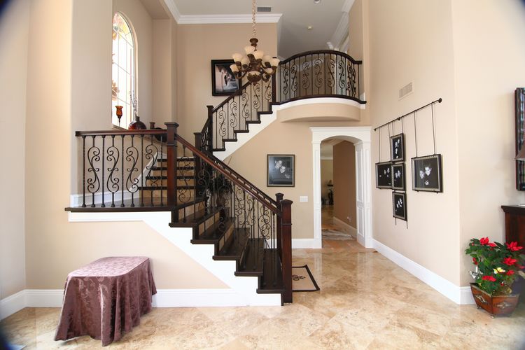Film Friendly Two Story Residential Home Eric Rose - Gallery Image