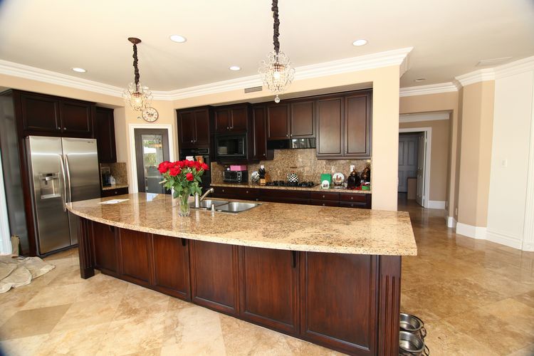 Film Friendly Two Story Residential Home Eric Rose - Gallery Image