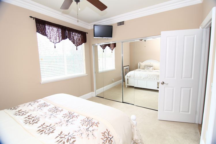 Film Friendly Two Story Residential Home Eric Rose - Gallery Image