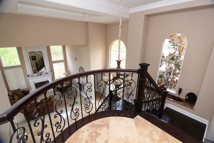 Film Friendly Two Story Residential Home Eric Rose - Gallery Image