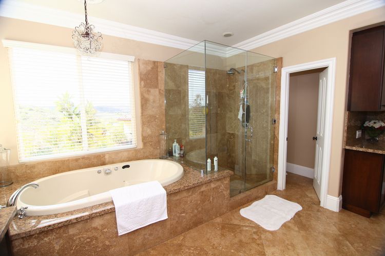 Film Friendly Two Story Residential Home Eric Rose - Gallery Image
