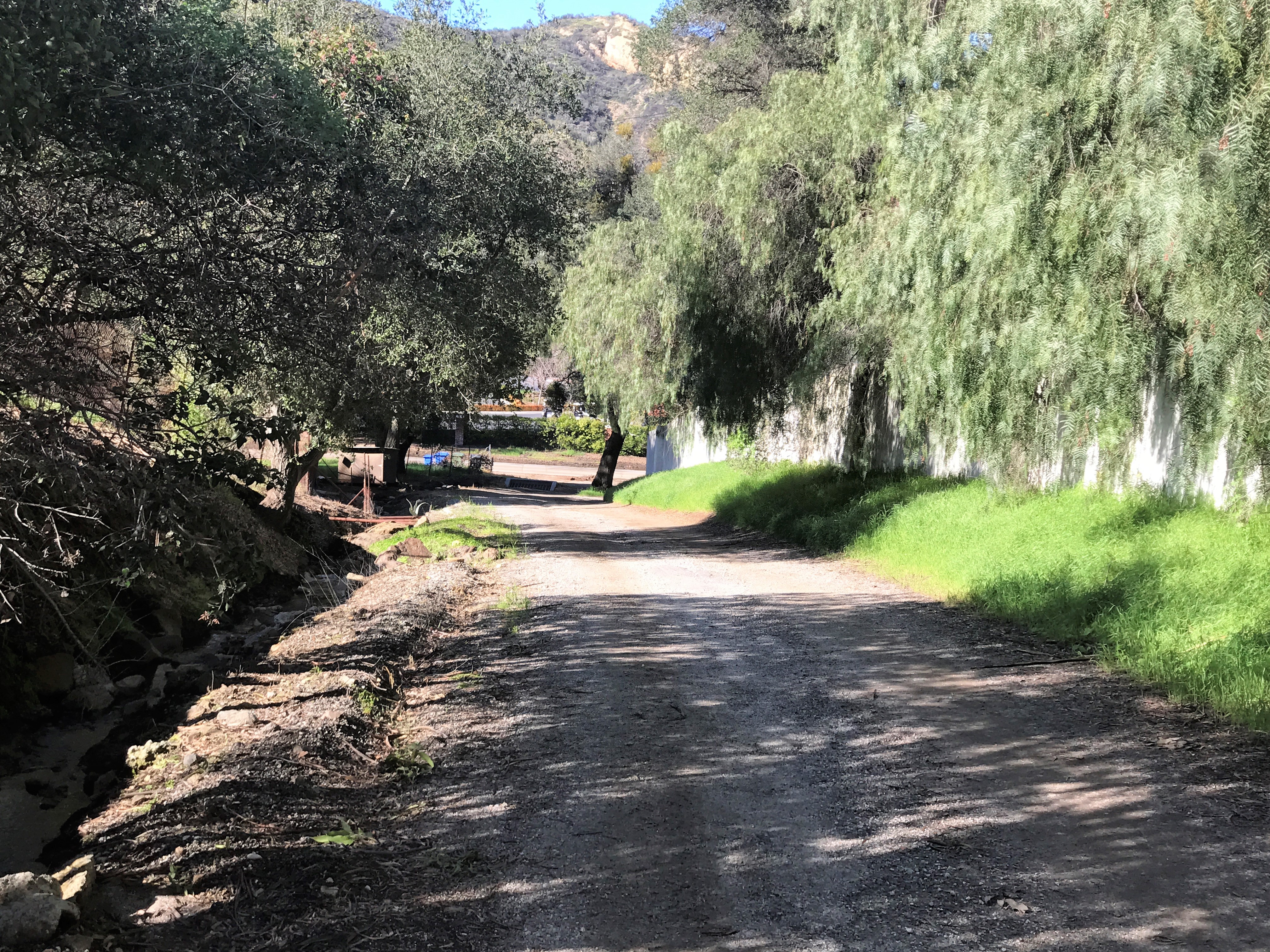 Hidden Valley 1970's Art Deco Home on 5 Acre Ranch - Gallery Image