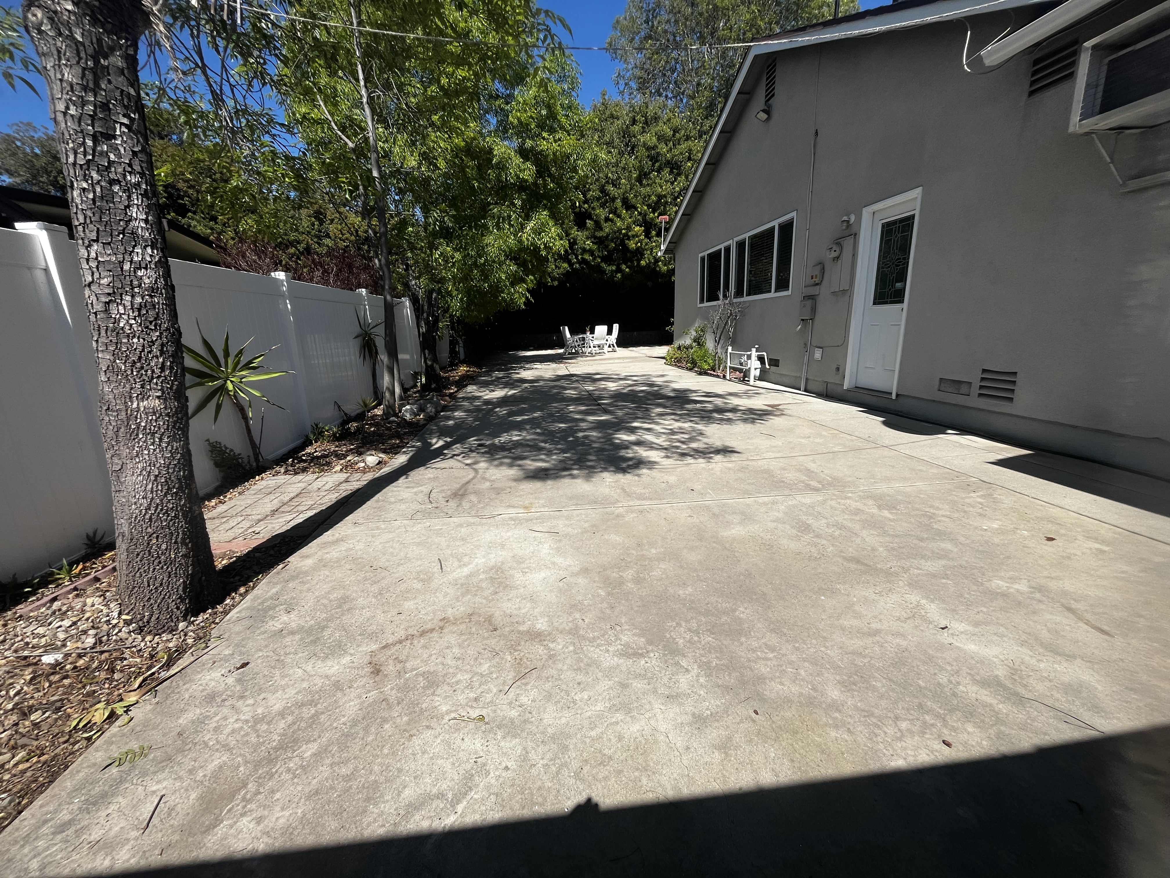 Single Story Residence in Newbury Park - Gunter Simon - Gallery Image